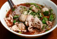 Senthai & Mookata Thai Street Food Menjalara