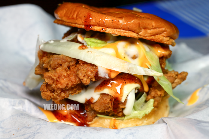 Burger Baek Crispy Fried Chicken Burger Sunway
