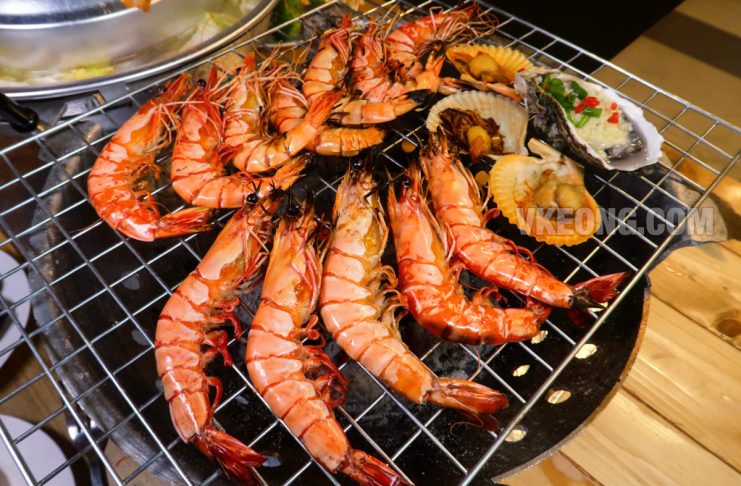Talaykrata-Seafood-BBQ-Publika Catch and Cook Live Tiger-Prawns